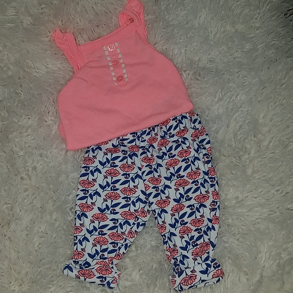 Carter's outfit
